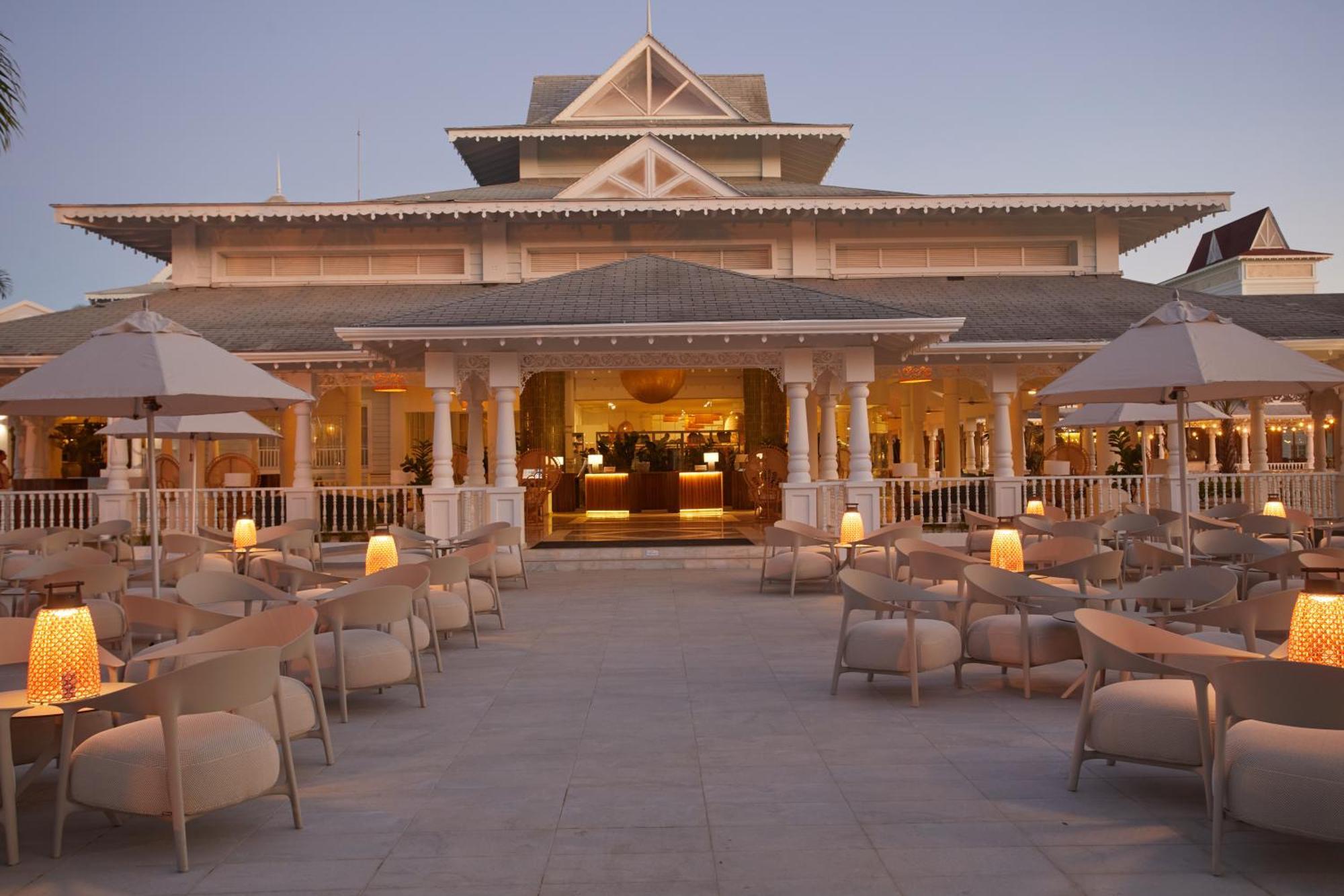 Bahia Principe Luxury Esmeralda All Inclusive - Newly Renovated (Adults Only) Punta Cana Bagian luar foto